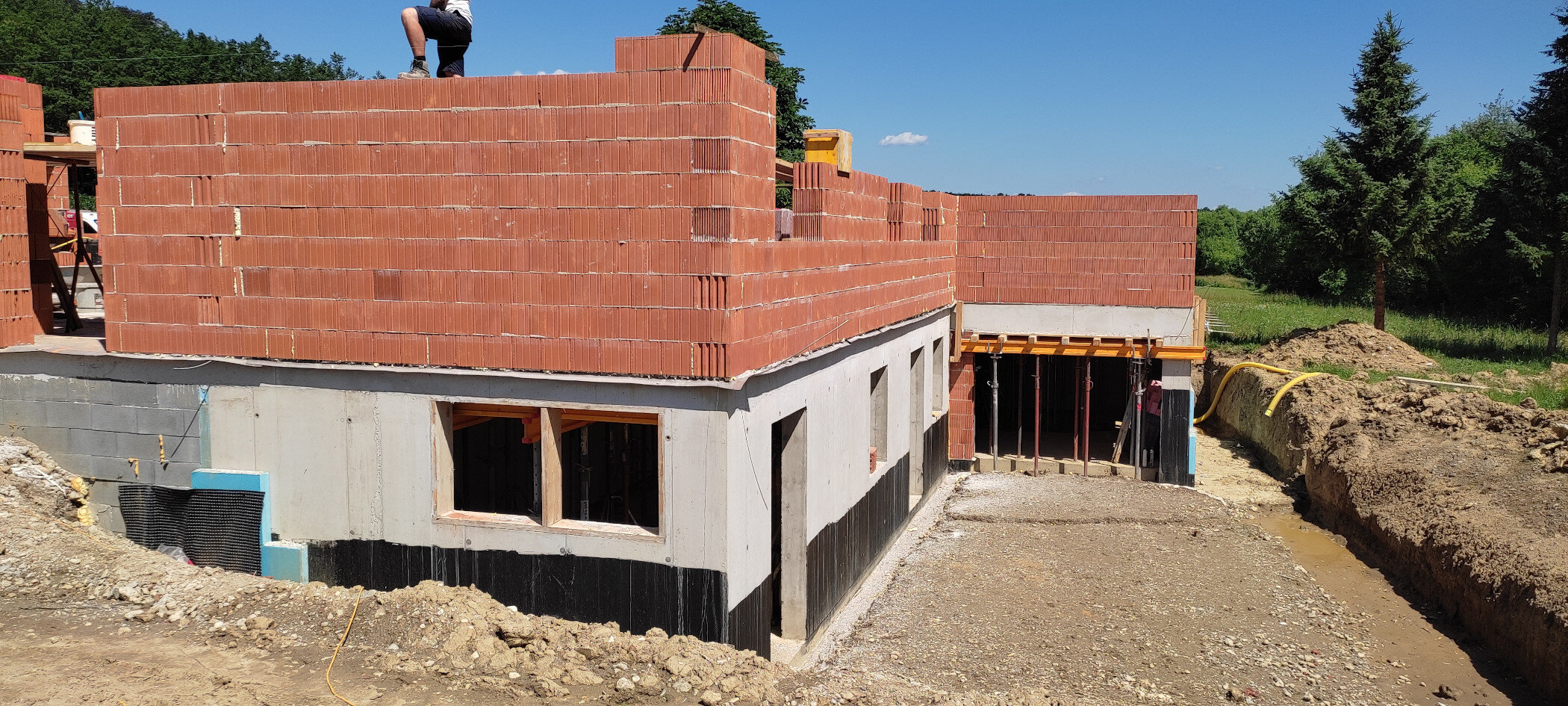 Mauer der Wailand Bau GmbH